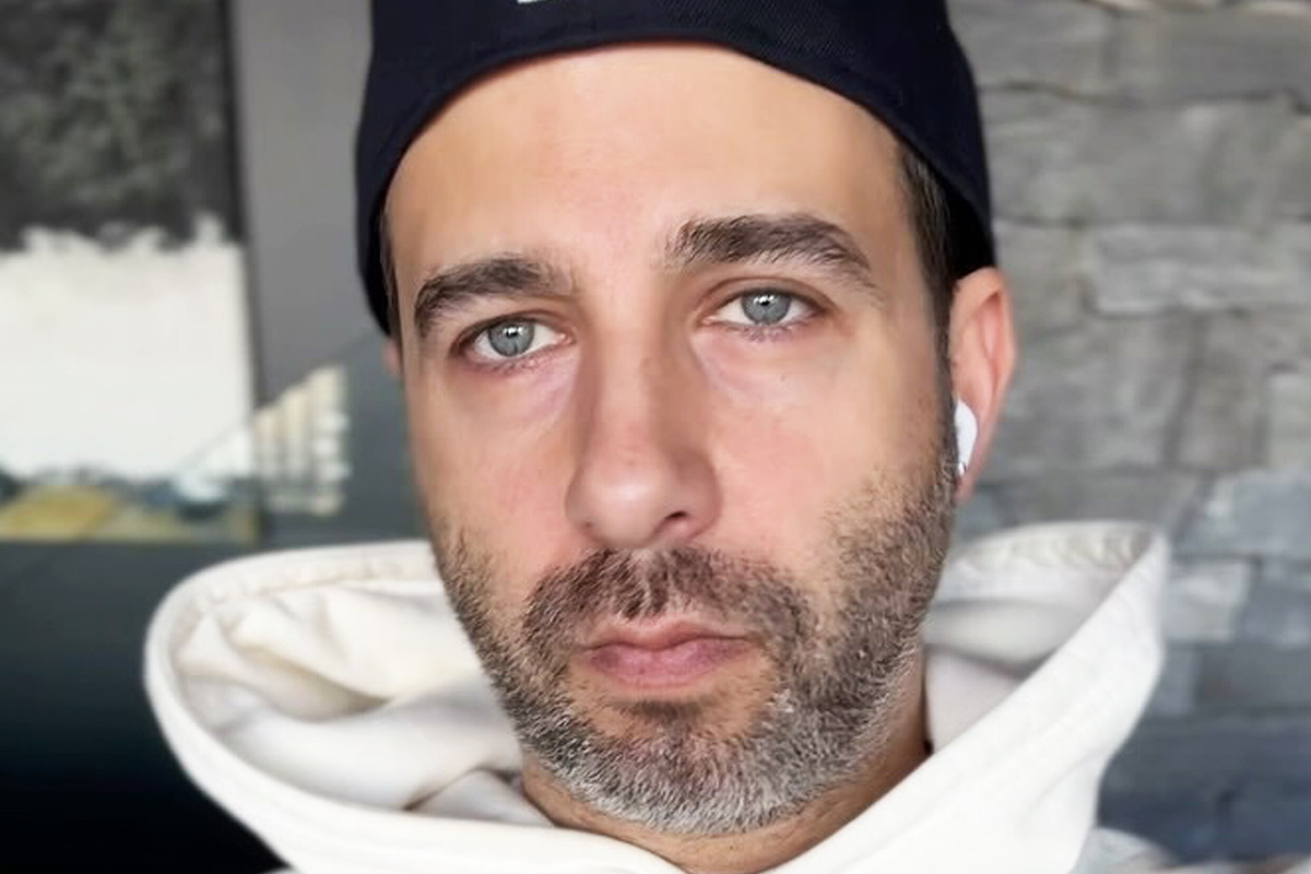     Иван Ургант потерял надежду вернуться на Первый канал и запустил авторский проект в Интернете