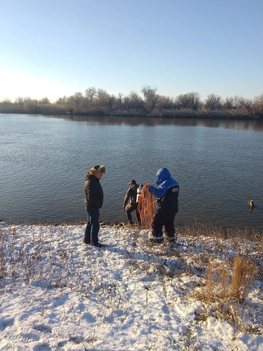 Волгоспас В Астраханской области ищут несовершеннолетнего юношу
