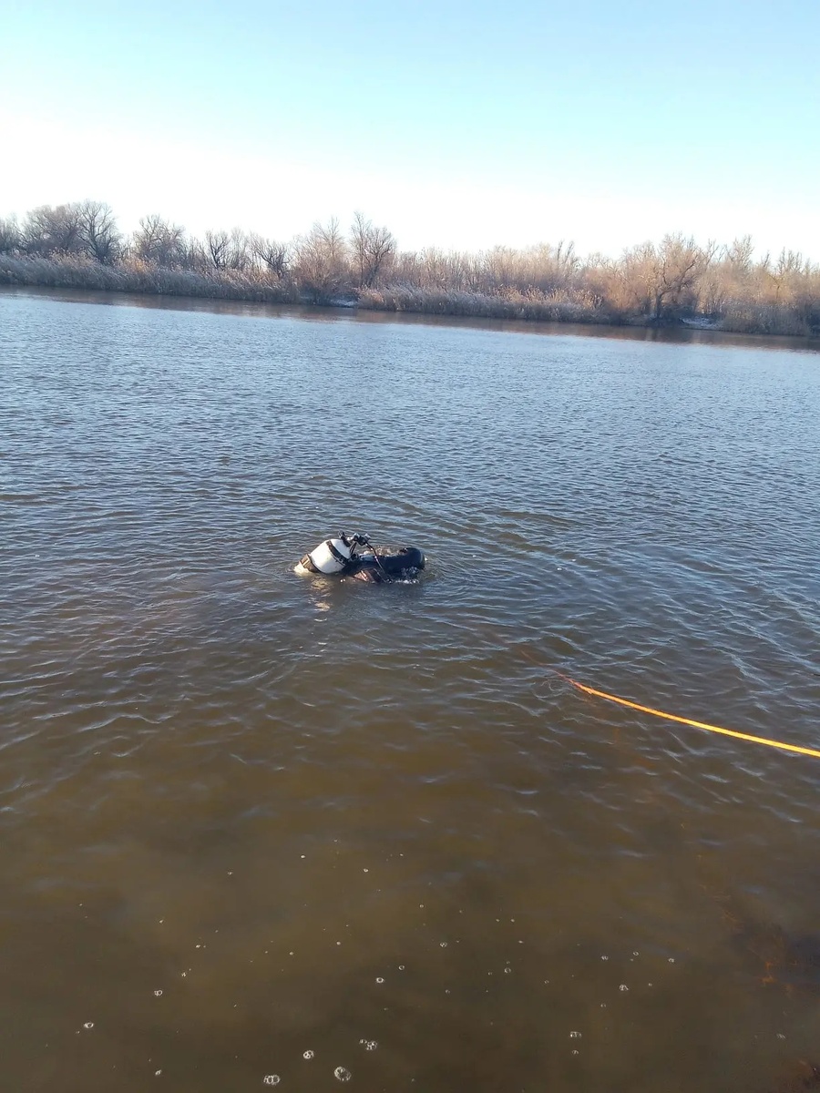 Волгоспас В Астраханской области ищут несовершеннолетнего юношу