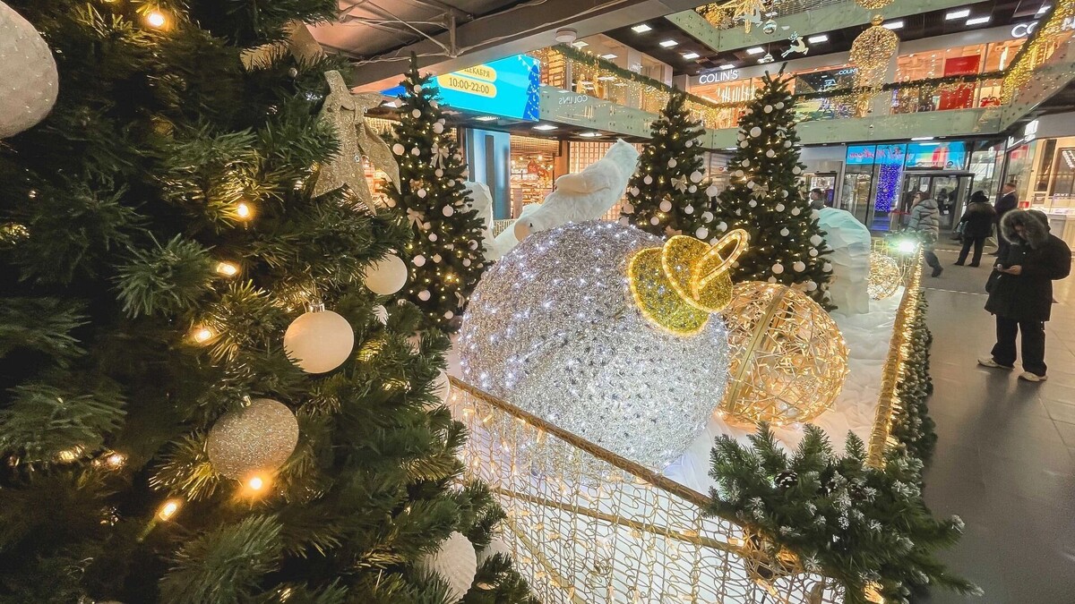    Новогоднее настроение в Волгограде лучше всего искать в торговых центрах   Антон Засимов / novostivolgograda.ru