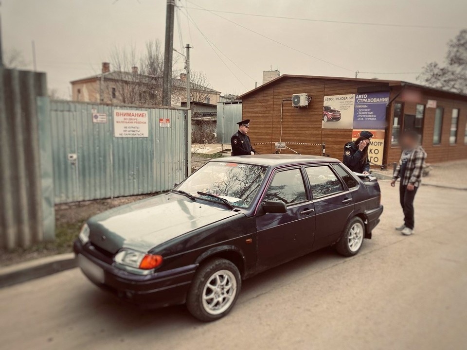    Легковушку «разлучили» с хозяином. Фото: УГИБДД Крыма