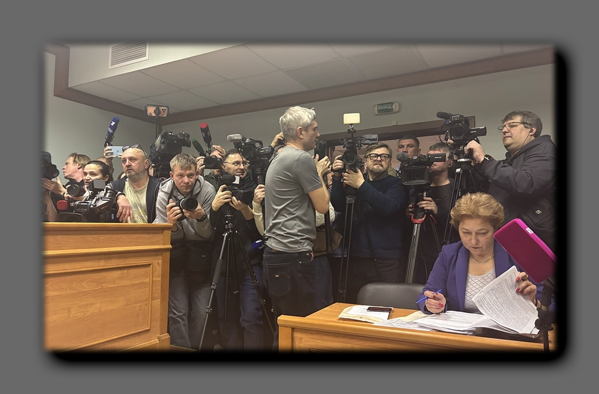 Судебное заседание в Мосгорсуде 25 декабря. За столом - адвокат Полины Лурье Светлана Свириденко