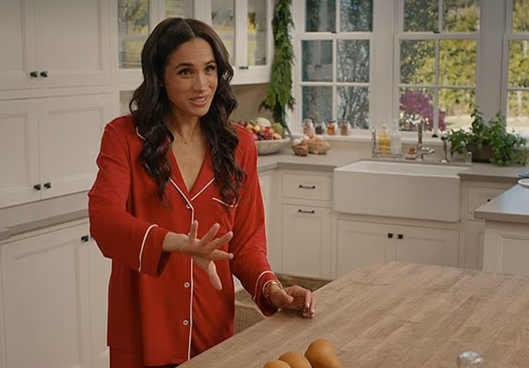 Меган Маркл решила, что миру срочно нужно знать, как она проведёт Рождество!