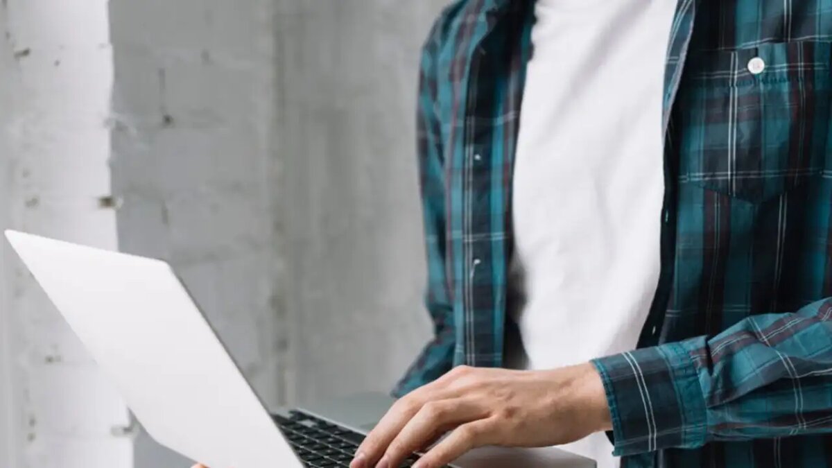    Использование VPN-сервисов. © ru.freepik.com