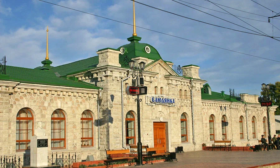 Полюбоваться самоцветами и покорить горные вершины — что посмотреть в Слюдянке?