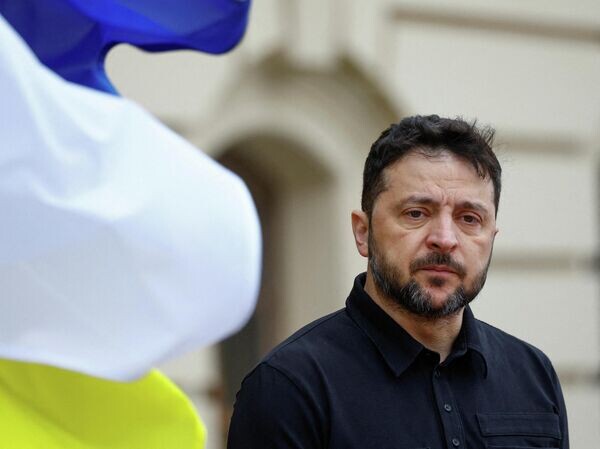    © REUTERS / Valentyn Ogirenko