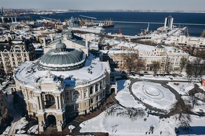 Обложка © Shutterstock / FOTODOM / Hrecheniuk Oleksii