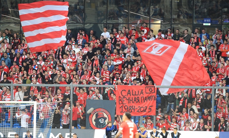    Болельщики «Спартака» ждут дерби с «Динамо». Фото: Global Look Press