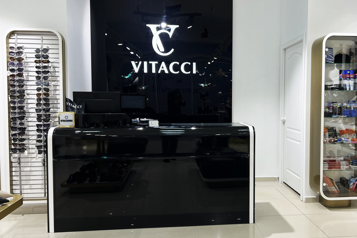 Адрес: г. Омск, проспект Карла Маркса, д. 24, ТРЦ «Каскад», 2 этаж.
Время работы: ежедневно с 10:00 до 21:00.
Телефон: +7(908)109-53-91.