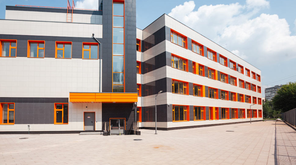 Миллиарды в школы Москвы: зачем столице понадобились такие вложения