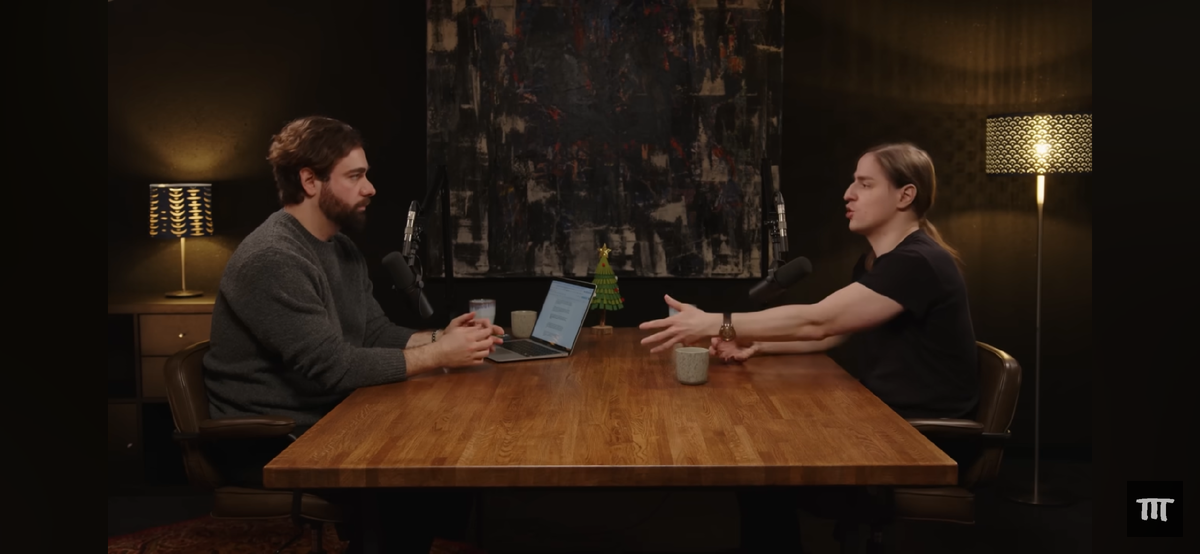 Кадр из выпуска Интересного Подкаста с Владимиром Алиповым