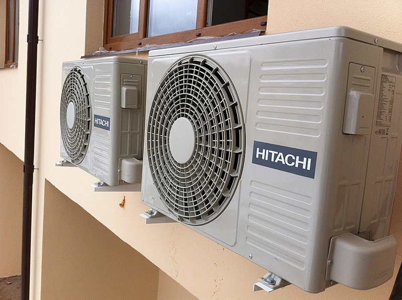 Ремонт кондиционеров Hitachi в Москве | Мастер Холода