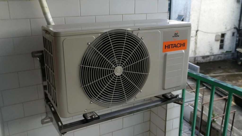 Ремонт кондиционеров Hitachi в Москве | Мастер Холода