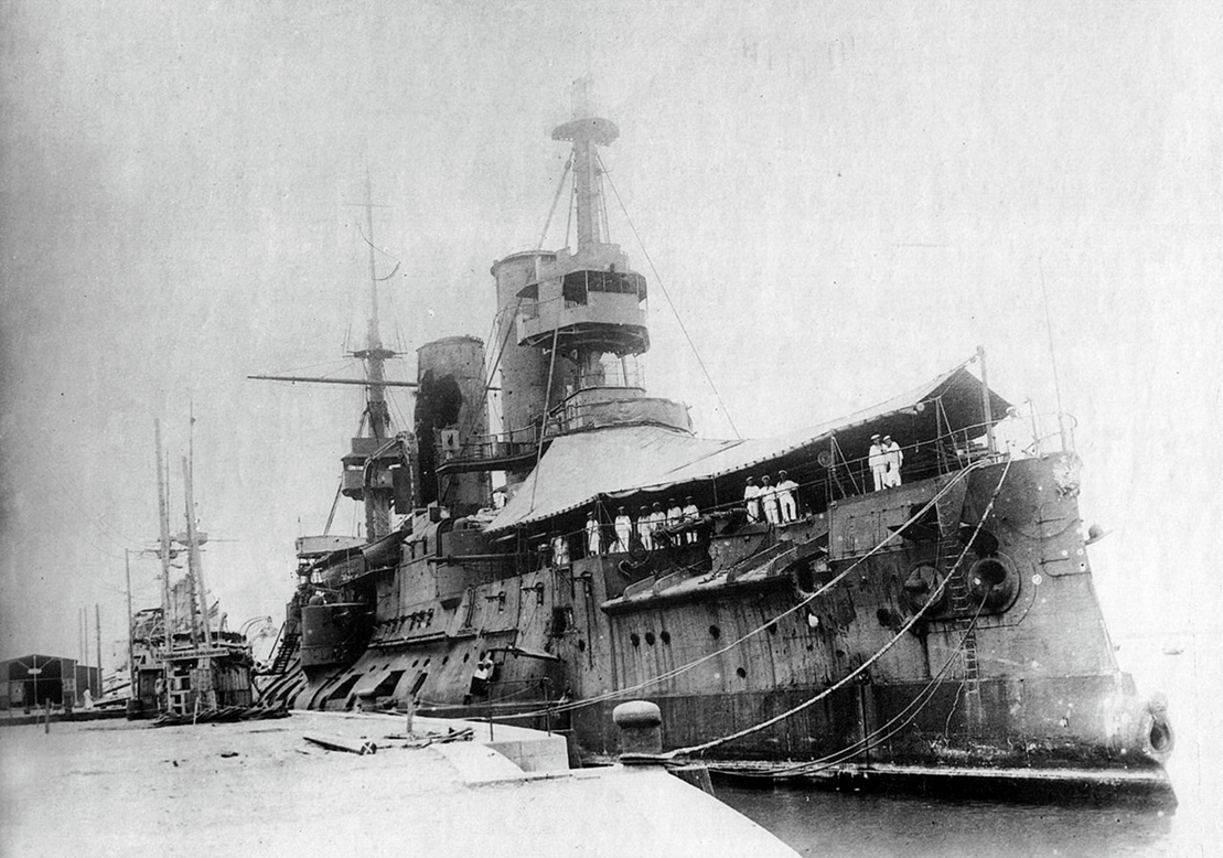 «Цесаревич» в Циндао. Из открытых источников