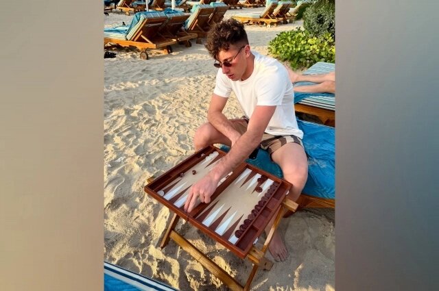    Агкацев в отпуске. Фото: Скриншот/ Станислав Агкацев