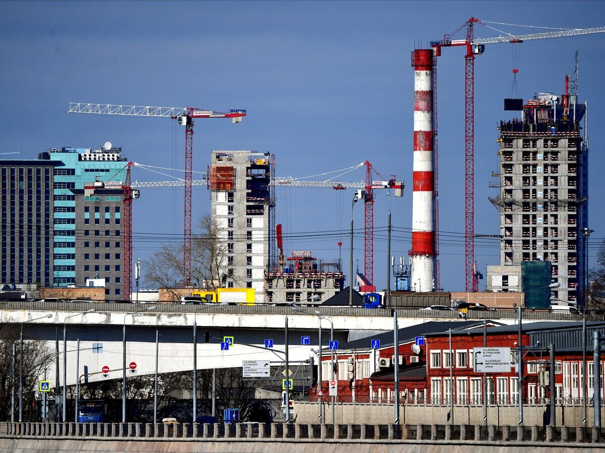    Строительство новых многоэтажных домов.© РИА Новости . Алексей Майшев