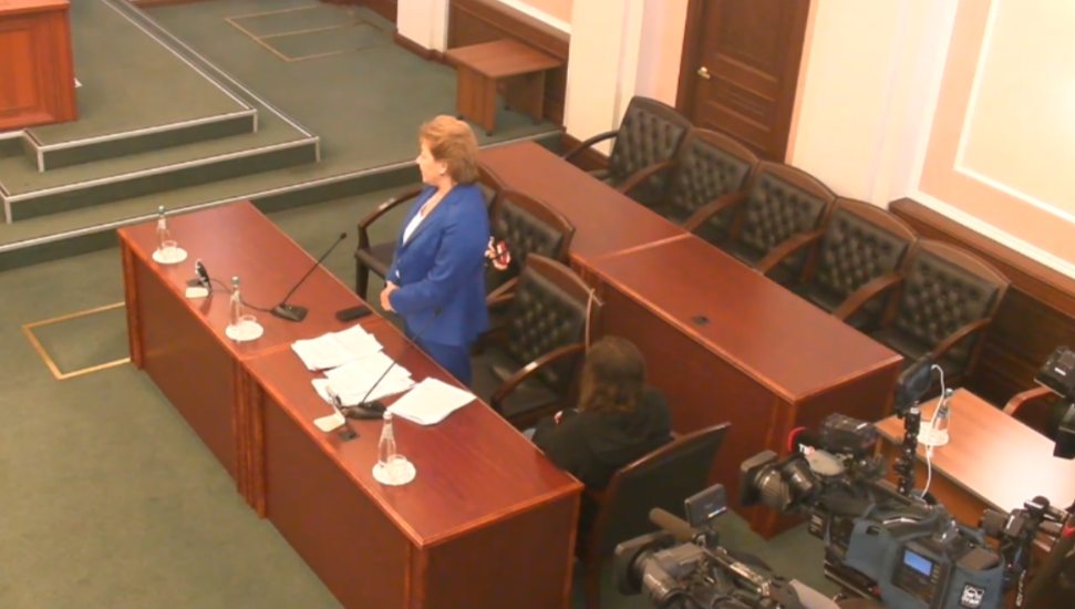 Выступление представителя Полины Лурье в суде. Скрин видео Верховного суда России