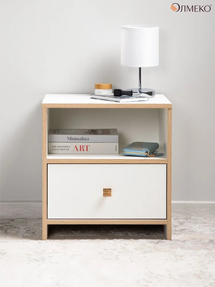 Чистая геометрия + спокойная палитра. Белый корпус растворяется в пространстве, а дубовая кромка добавляет «человечности»