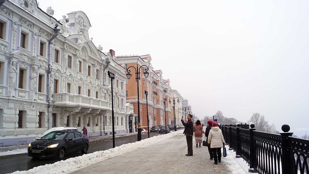 Самое красивое здание на Верхневолжской набережной — особняк, построенный в 1877 году в стиле академической эклектики. Судьба архитектора Петра Бойцова не известна: после революции он просто исчез. Листайте галерею, чтобы увидеть ещё фото