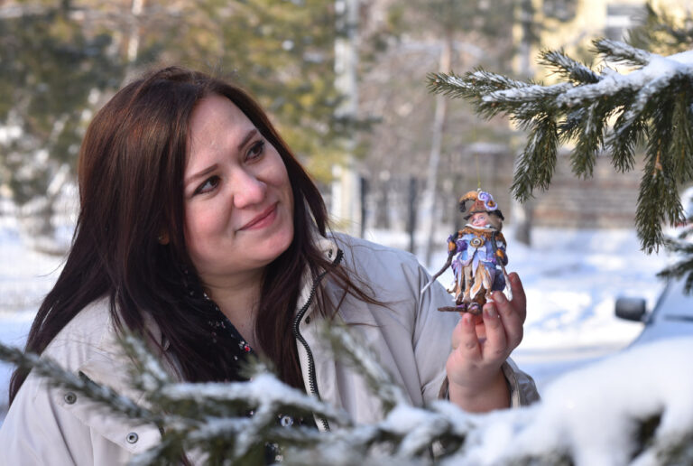   Оренбурженка победила в Международном конкурсе авторской ёлочной игрушки Полина Кузаева