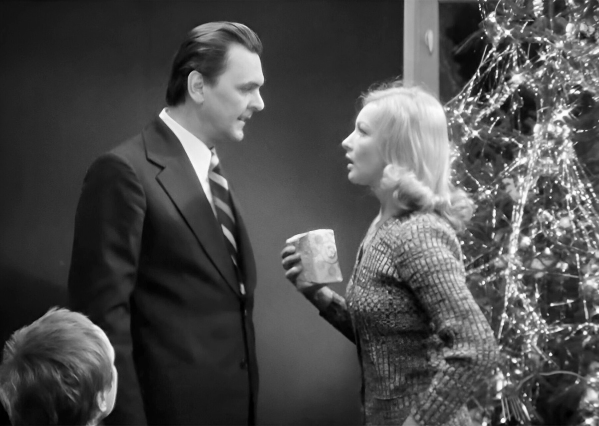 Кадр из фильма «Ирония судьбы, или С легким паром!»