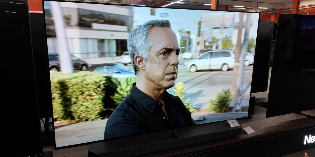 «Бюджетный» OLED-телевизор Samsung S85F за 200 тысяч. Стоит ли покупать?