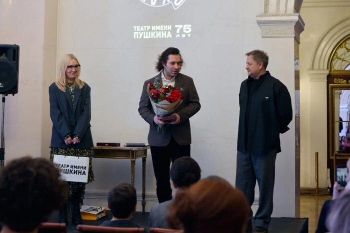 Обложка © Геворг Арутюнян