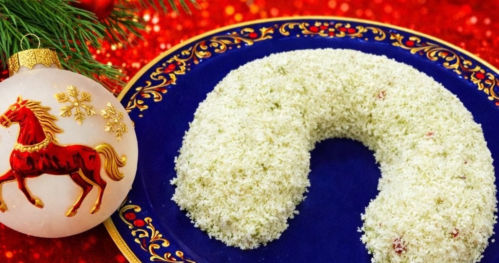 Салаты с курицей на Новый год 2026: самые вкусные и популярные