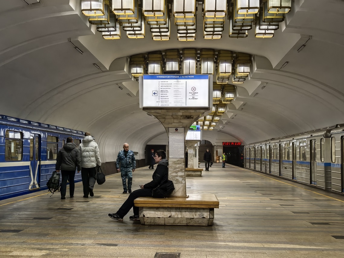 Работу метро, автобусов и трамваев продлят.  Фото: Ксения Кобалия