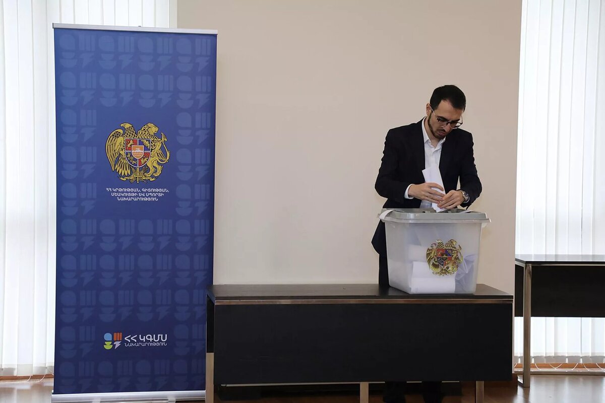 © Photo : official site of MESCS of RA