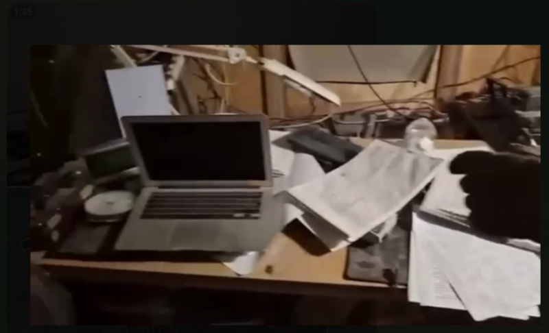    Кадры, снятые нашими бойцами в штабе. Противник оставил ценную информацию. Скриншот: Телеграм-канал "Мир сегодня с "Юрий Подоляка"