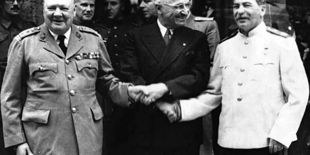 Это интересно: Как возникло мужское рукопожатие