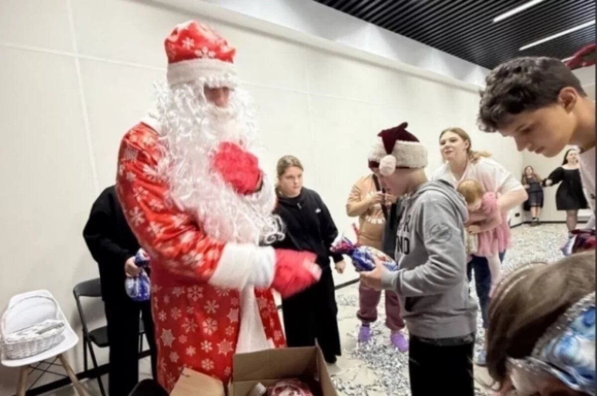    Тема благотворительности откликается в дружных коллективах Оренбурга.