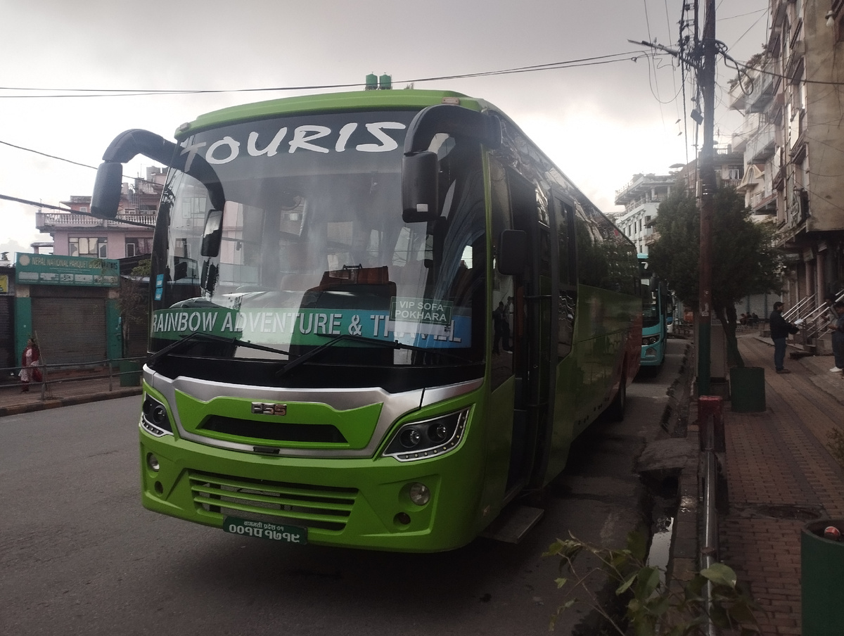 Мой автобус в Катманду