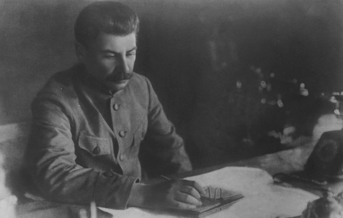    Иосиф Сталин, 1924-1925 годы  Из собрания Исторического музея