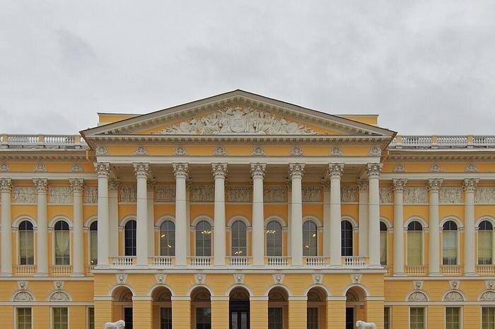 Обложка © Wikipedia / A.Savin