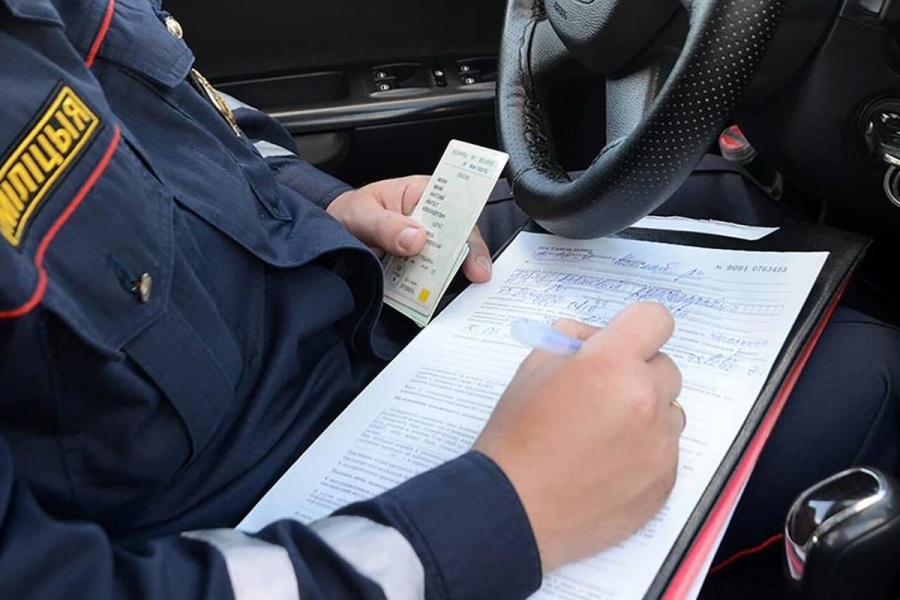     Новые штрафы ГАИ с 1 января 2026 года: сколько заплатим за скорость и техосмотр?