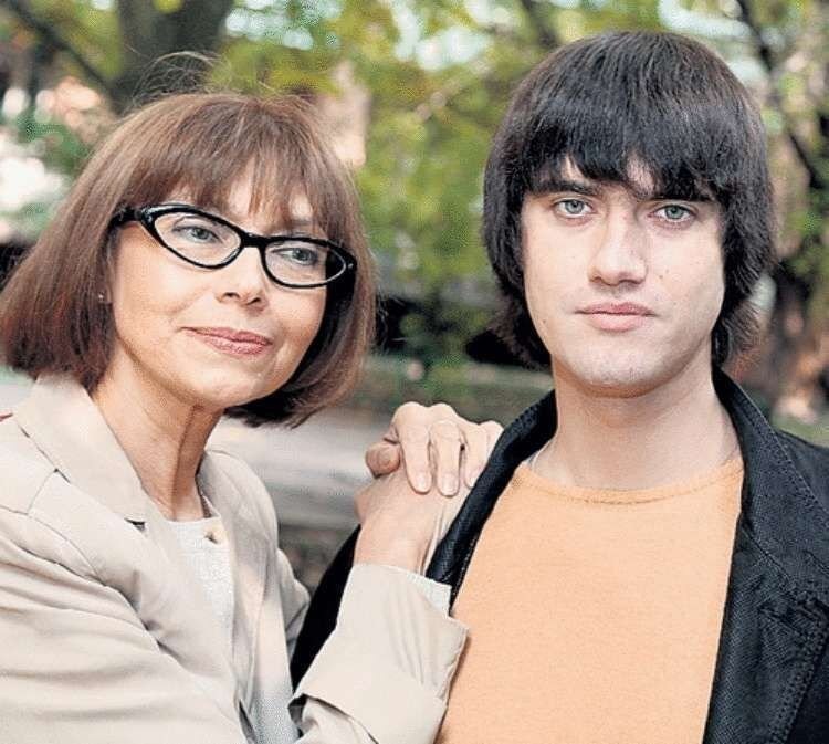Елена Метелкина с сыном.