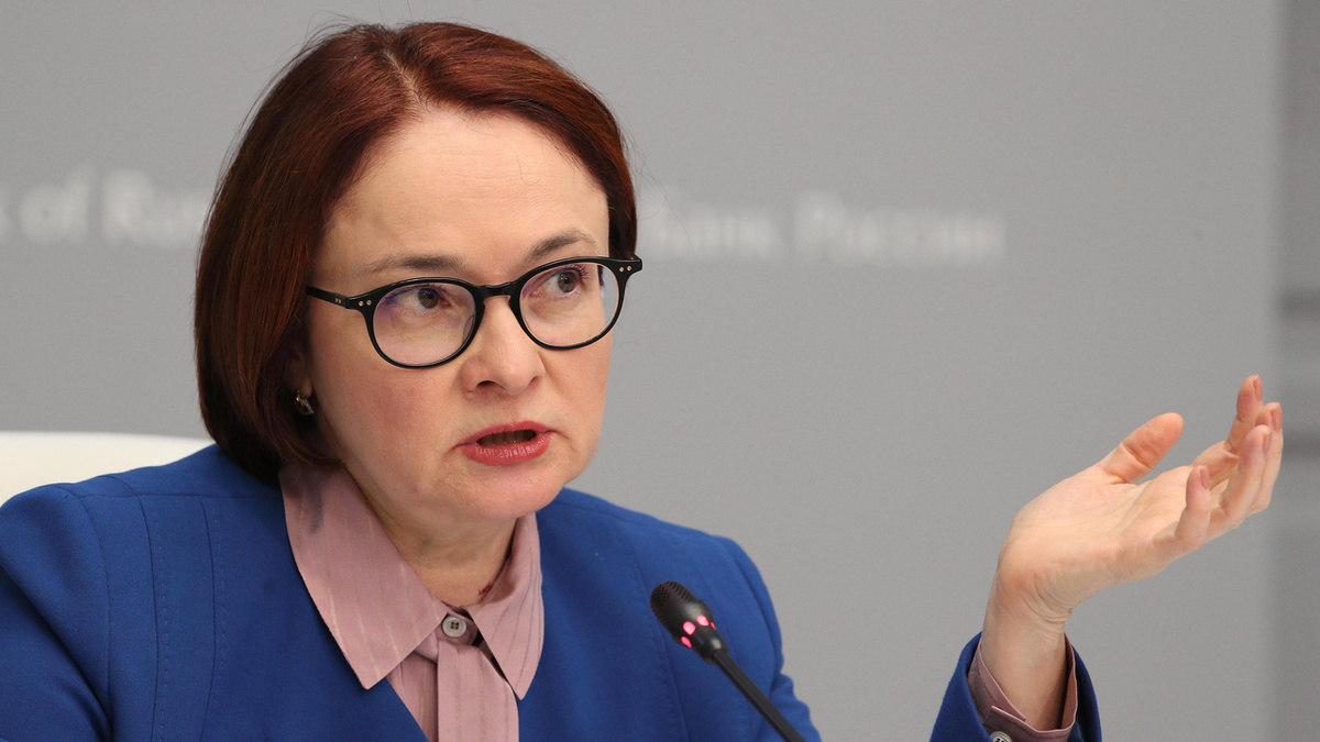 Сколько должно быть на вкладе денег, чтобы жить на проценты и не работать?