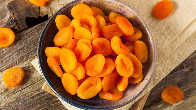 Курага — маленький сухофрукт с большой пользой