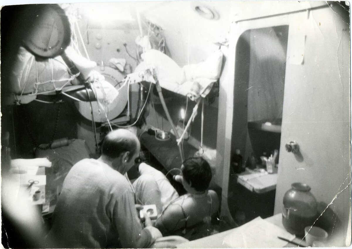 Жилой отсек барокамеры