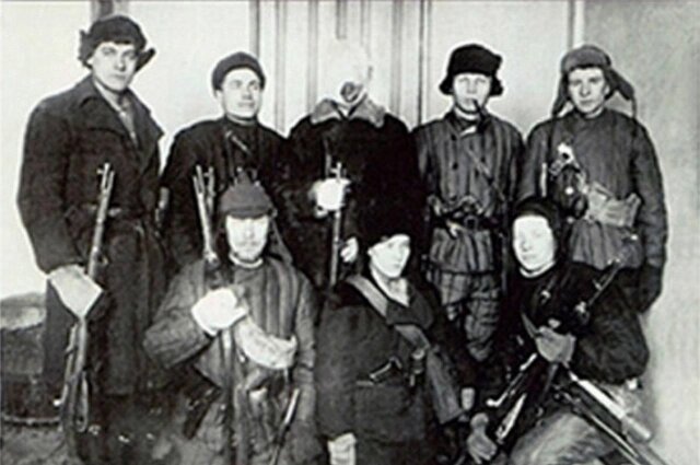    Партизаны отряда Передовой. Фото: Из архива/ Лихвинско-Девягорский музей-заповедник