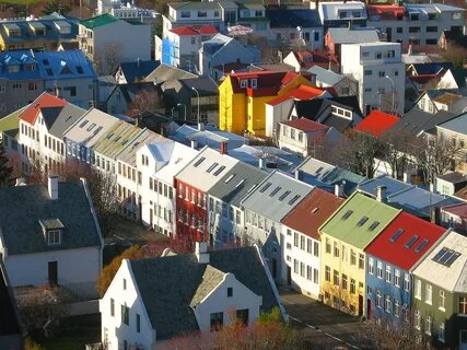 https://en.wikipedia.org/wiki/File:Reykjavik_rooftops.jpg