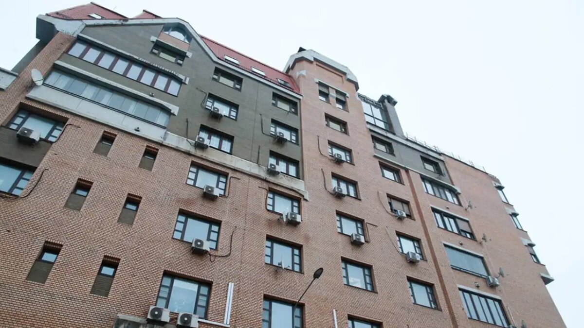    Дом, в котором находится спорная квартира по делу народной артистки РФ Ларисы Долиной. © АГН «Москва»