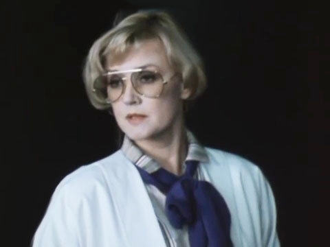    Вера Алентова в фильме «Непредвиденные визиты»Кадр из видео