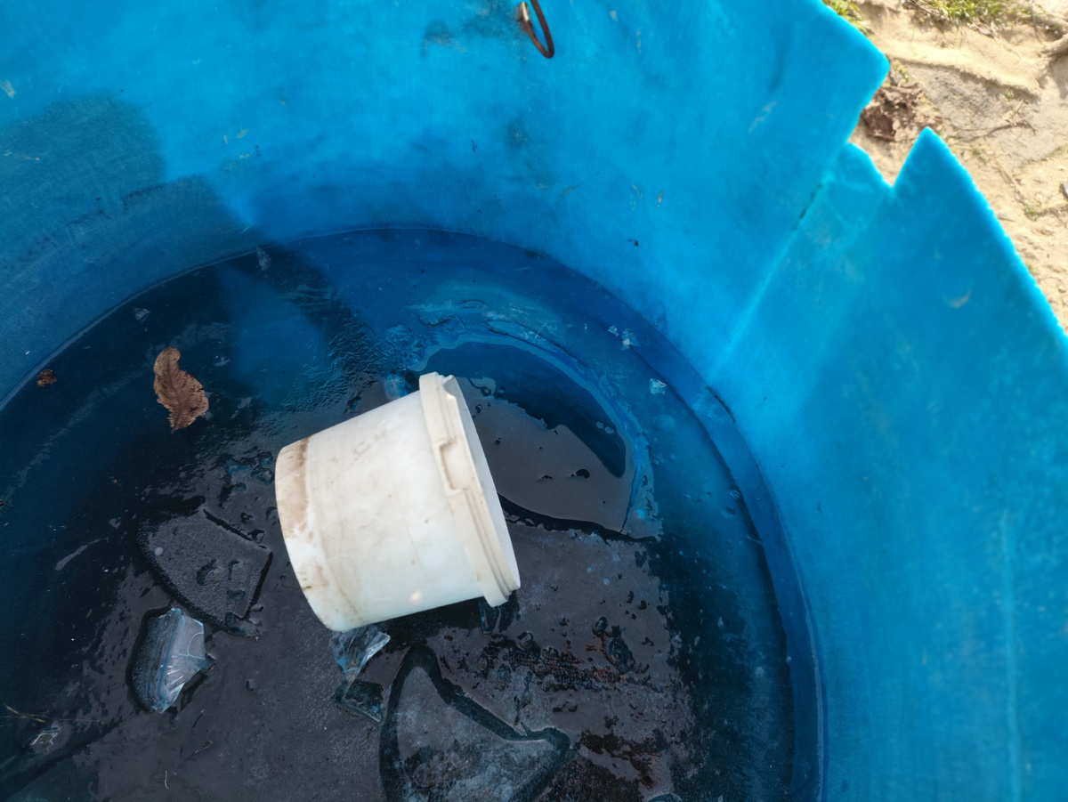 Лед толстый очень