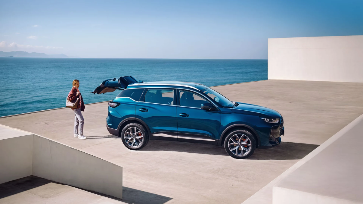 Ответом на вызовы времени стал новый Chery Tiggo 7L