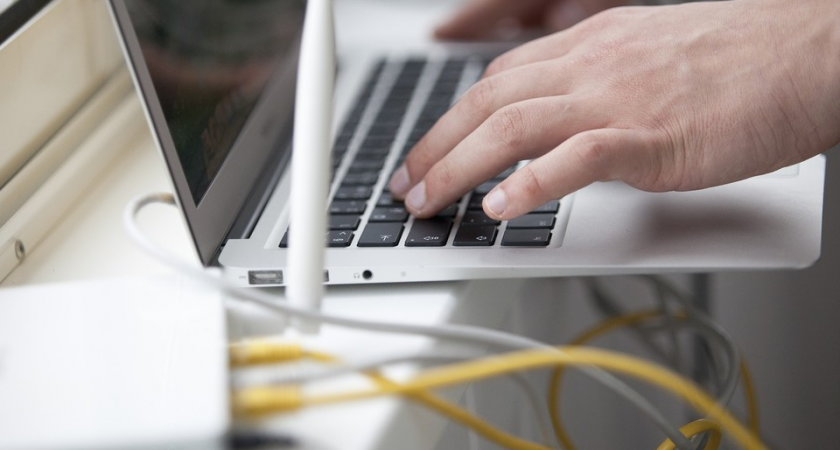    Перед новогодними праздниками начались информационные атаки на крымчан. Анастасия Осипова