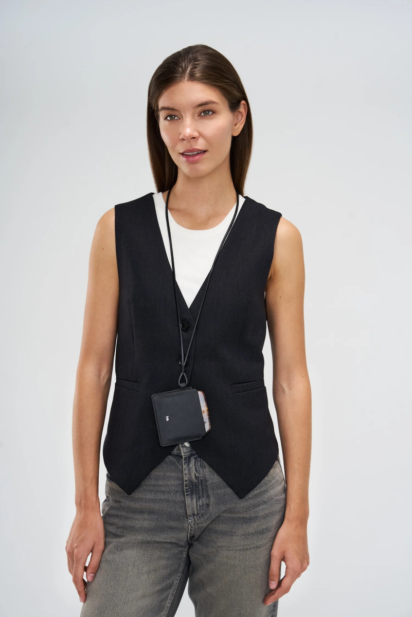    Чехол для гребня кожаный, Hairmates., цена: 9 900 ₽