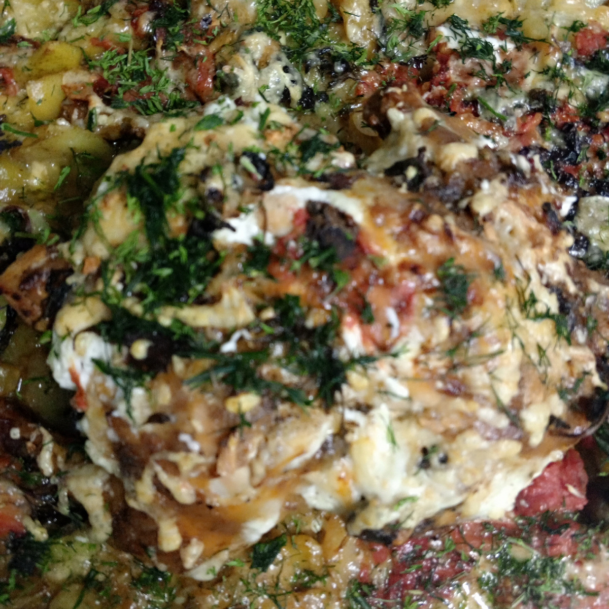 Найди курицу. Фото автора Свободный поселенец, Занозонька, Шапокляк , женщина курящая и самая зачётная. В следующем году автор немного постареет и приобретёт ник поприличней. Синие пятна, это базилик